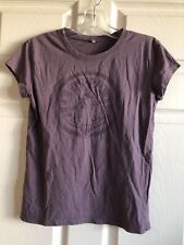 Fleetwood Mac Concert Tour 2009 Purple Penguin T-shirt Cotton Women’s Medium picture