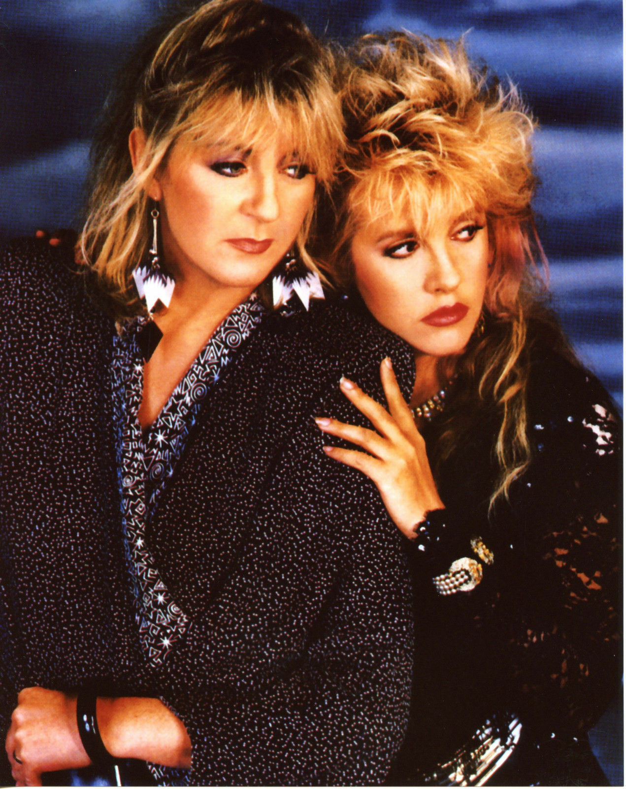 Stevie Nicks And Christine McVie Blonde Posing 8x10 Picture Celebrity Print
