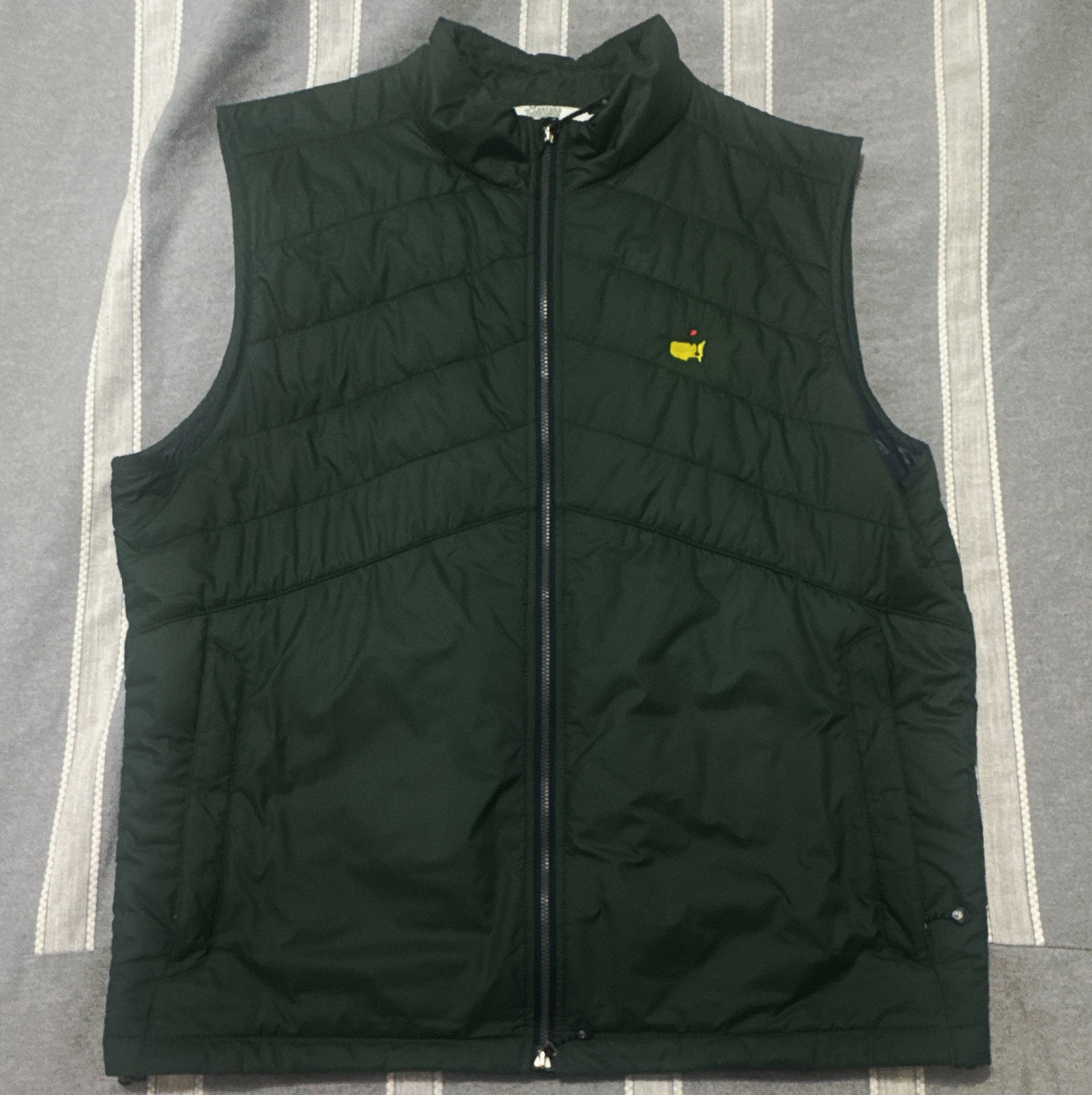 Peter Millar - The Masters Tournament Men\'s Green Full Zip Golf Vest size Large Peter Millar - The Masters Tournament Men\'s Green Full Zip Golf Vest size Large