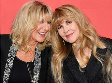 CHRISTINE MCVIE - STEVIE NICKS - REFRIGERATOR PHOTO MAGNET 3