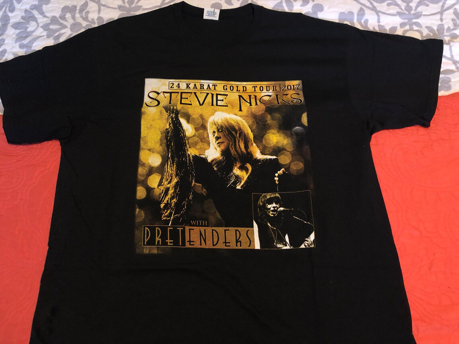 Stevie Nicks/Pretenders L/XL Black 2017 Tour T-Shirt  Short Sleeve